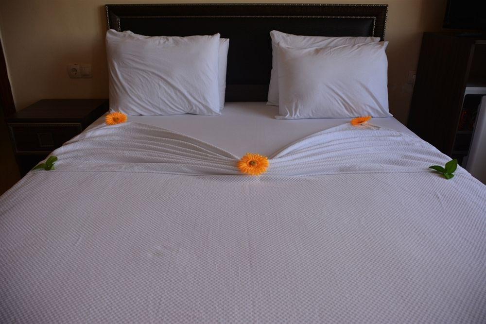 Turabdin Hotel Midyat Eksteriør billede