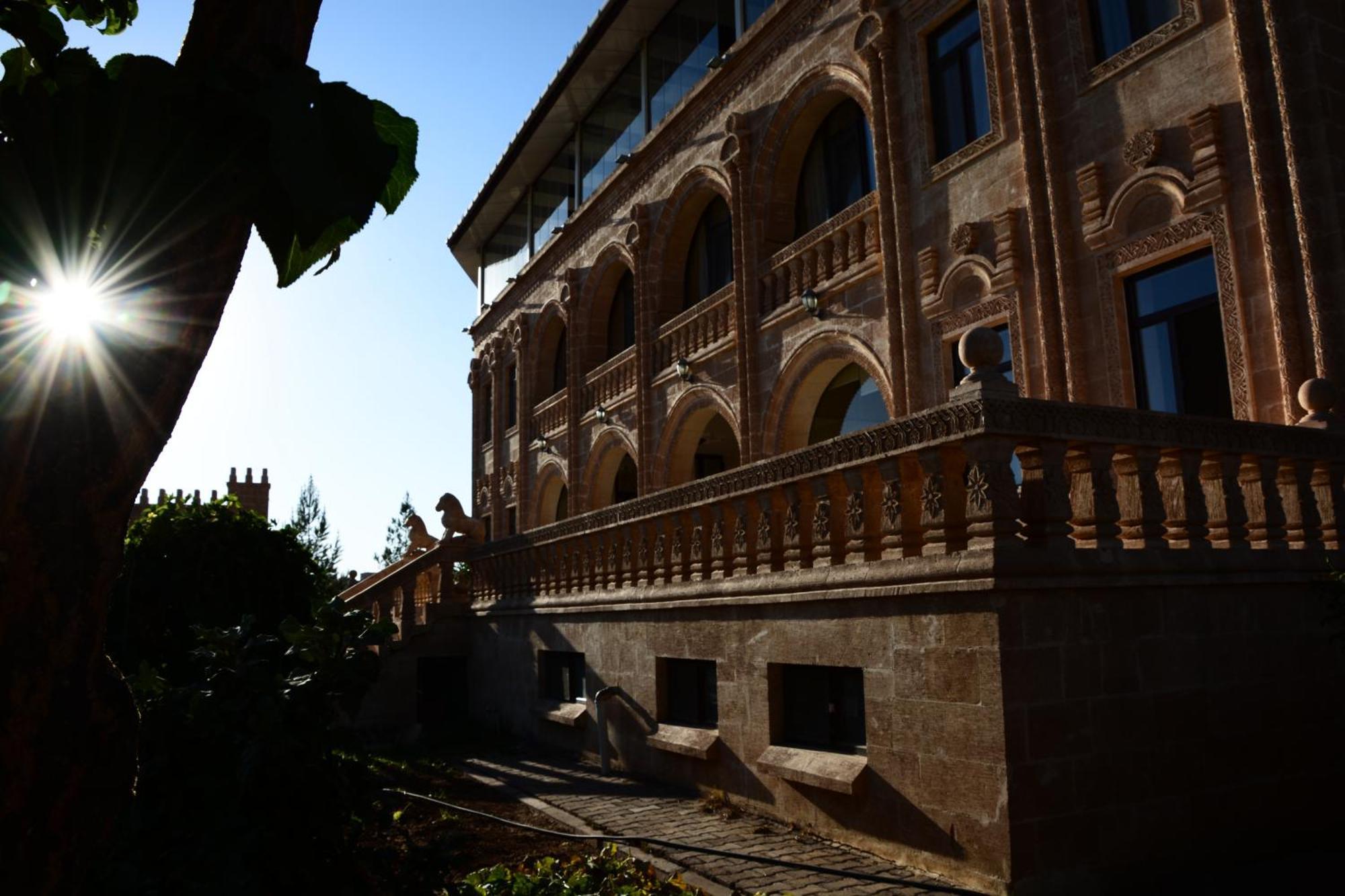 Turabdin Hotel Midyat Eksteriør billede