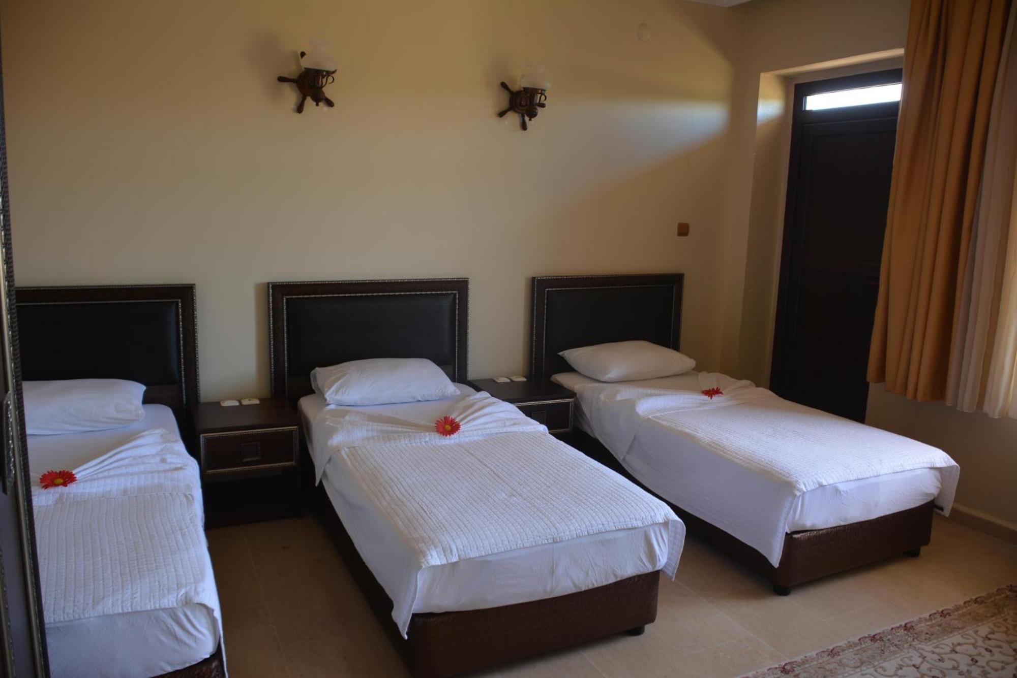 Turabdin Hotel Midyat Værelse billede