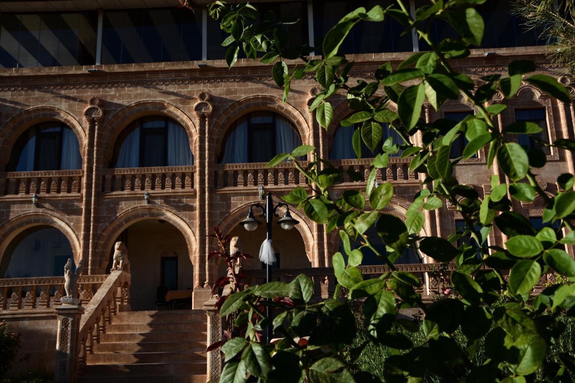 Turabdin Hotel Midyat Eksteriør billede