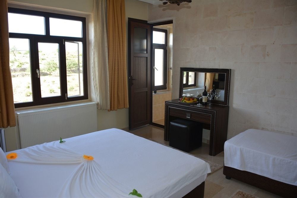 Turabdin Hotel Midyat Eksteriør billede