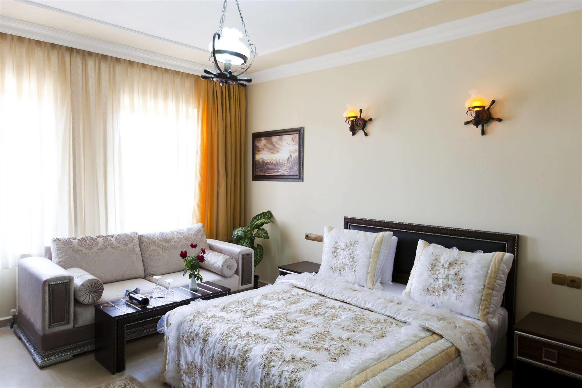 Turabdin Hotel Midyat Eksteriør billede